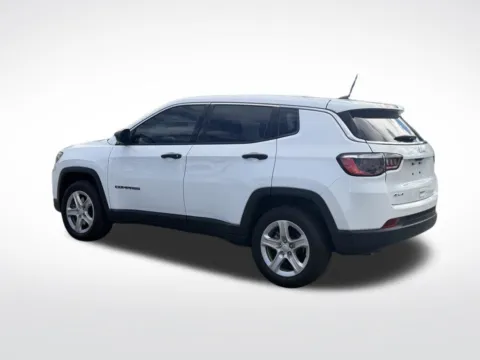 More photos of 2023 Jeep Compass Sport at Step One Motorsports, FL