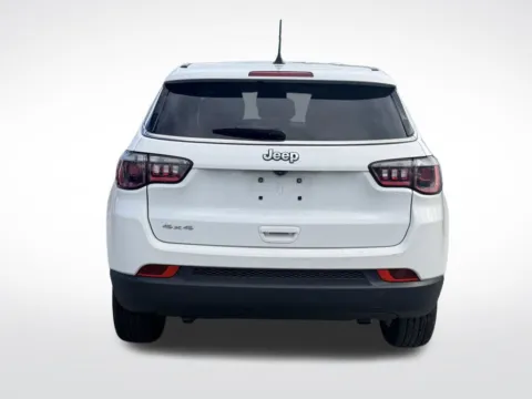 More photos of 2023 Jeep Compass Sport at Step One Motorsports, FL