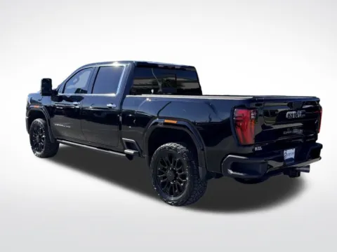 More photos of 2024 GMC Sierra 2500 HD Denali Ultimate at Step One Motorsports, FL