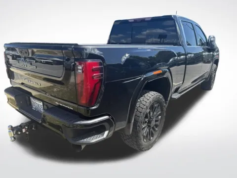 More photos of 2024 GMC Sierra 2500 HD Denali Ultimate at Step One Motorsports, FL