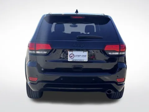 More photos of 2020 Jeep Grand Cherokee Altitude at Step One Motorsports, FL