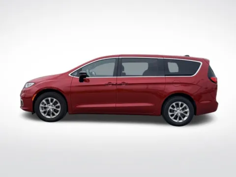 Another view of 2025 Chrysler Pacifica Select for sale in Pensacola, FL at Step One Motorsports