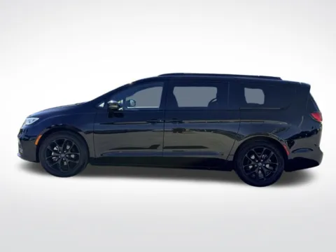Another view of 2025 Chrysler Pacifica Limited for sale in Pensacola, FL at Step One Motorsports
