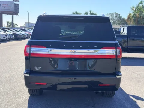 More photos of 2018 Lincoln Navigator Select at Step One Motorsports, FL