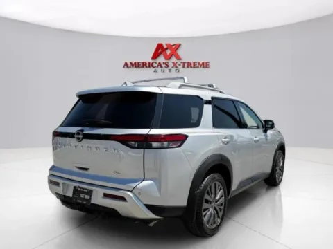 More photos of 2023 Nissan Pathfinder SL at America's Xtreme Auto, TX