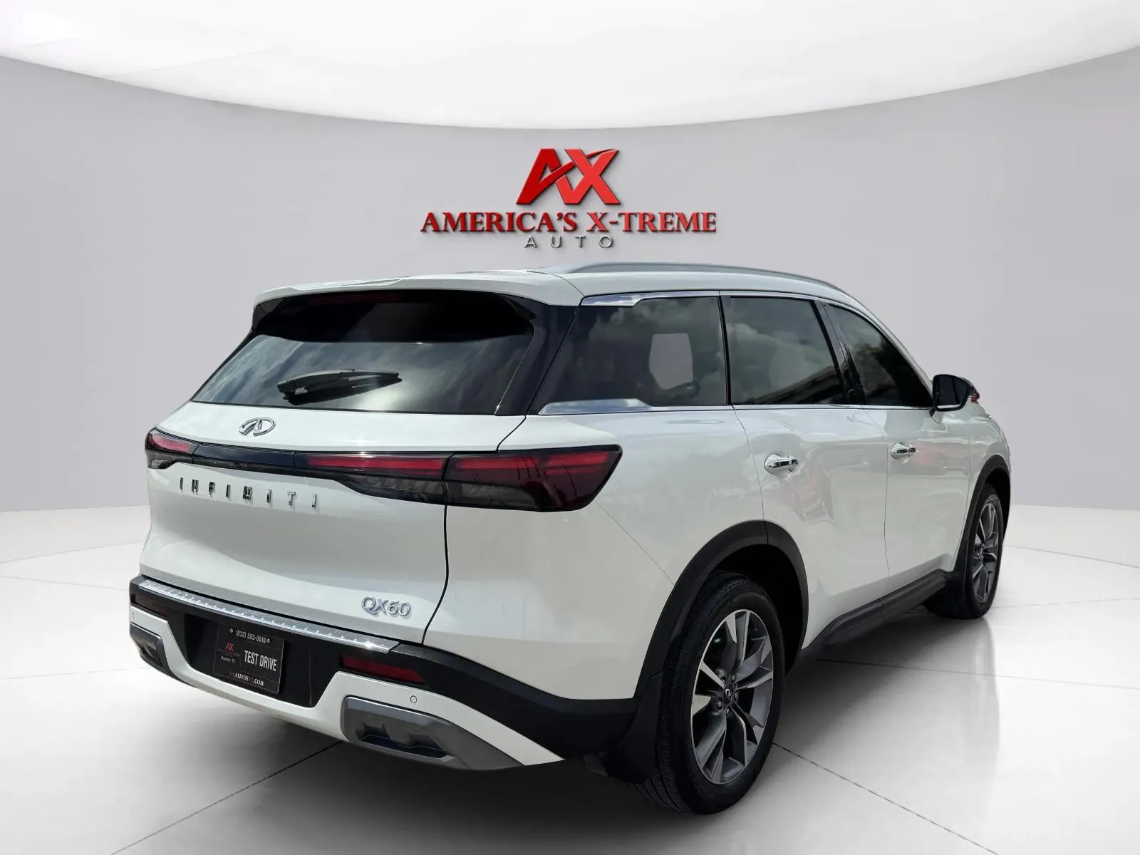 More photos of 2022 INFINITI QX60 LUXE at America's Xtreme Auto, TX