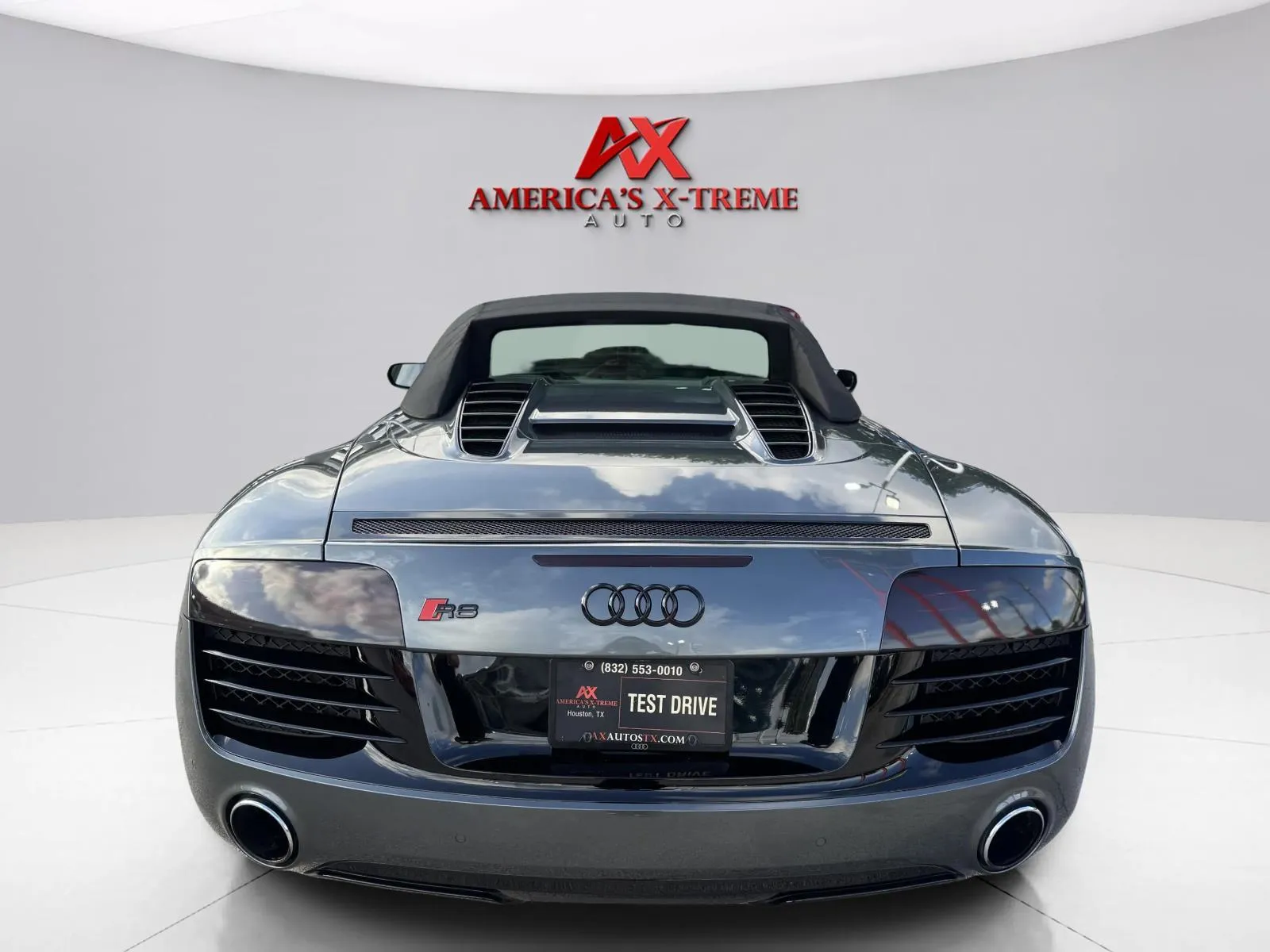 More photos of 2014 Audi R8 V10 at America's Xtreme Auto, TX