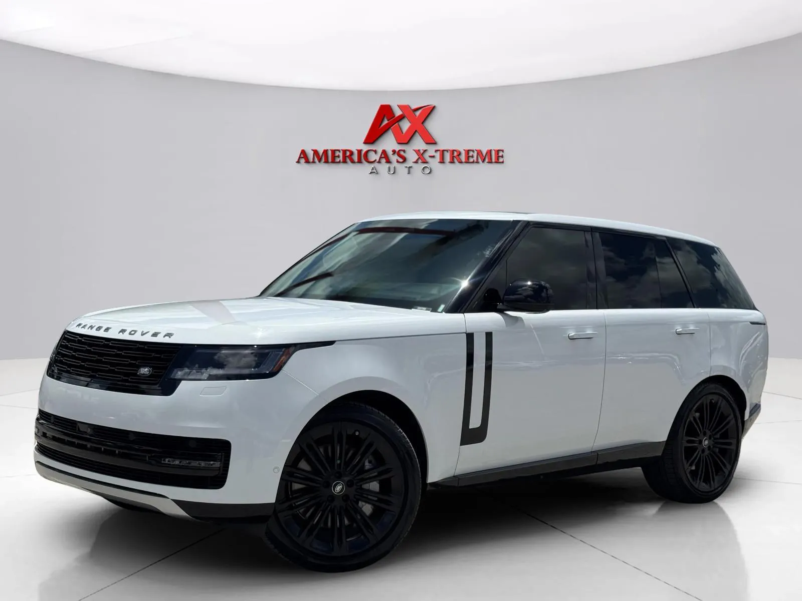 White 2024 Land Rover Range Rover SE for sale in Houston, TX