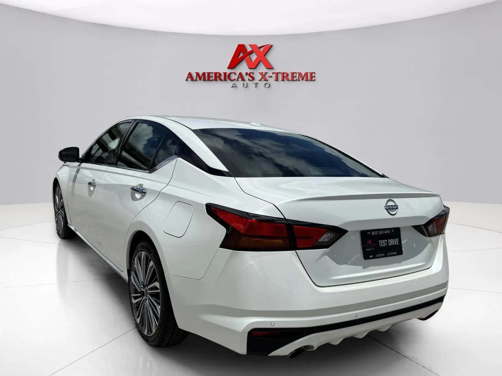 More photos of 2023 Nissan Altima 2.5 SL at America's Xtreme Auto, TX