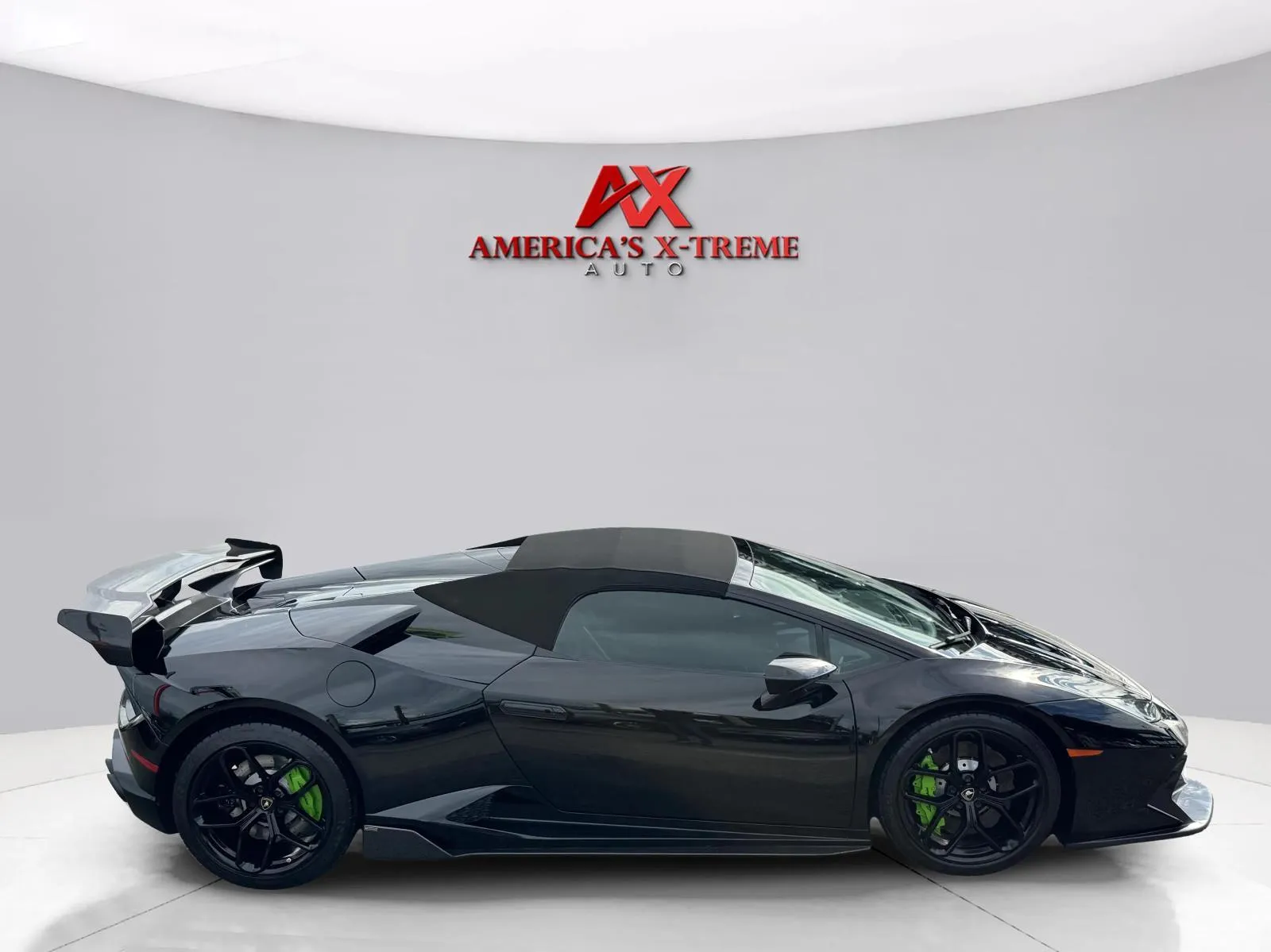 2018 Lamborghini Huracan Base - Photo 15