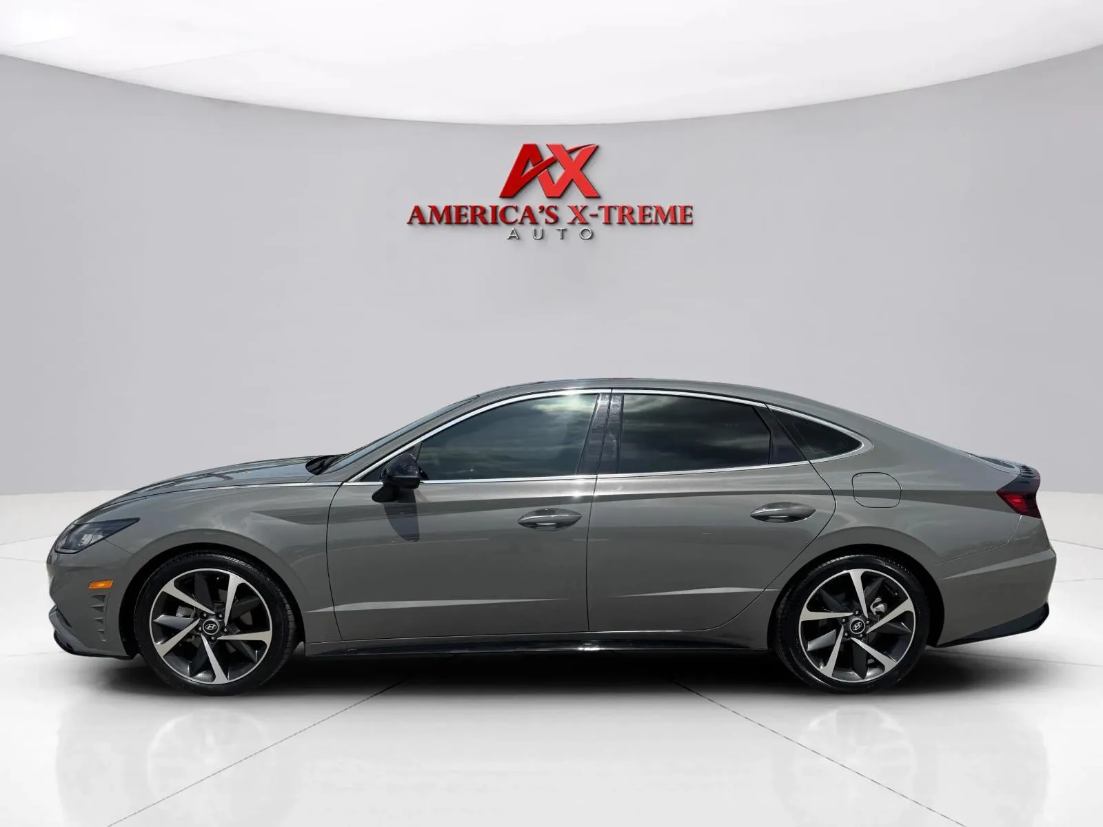 Photos of 2022 Hyundai Sonata SEL Plus for sale in Houston, TX at America's Xtreme Auto