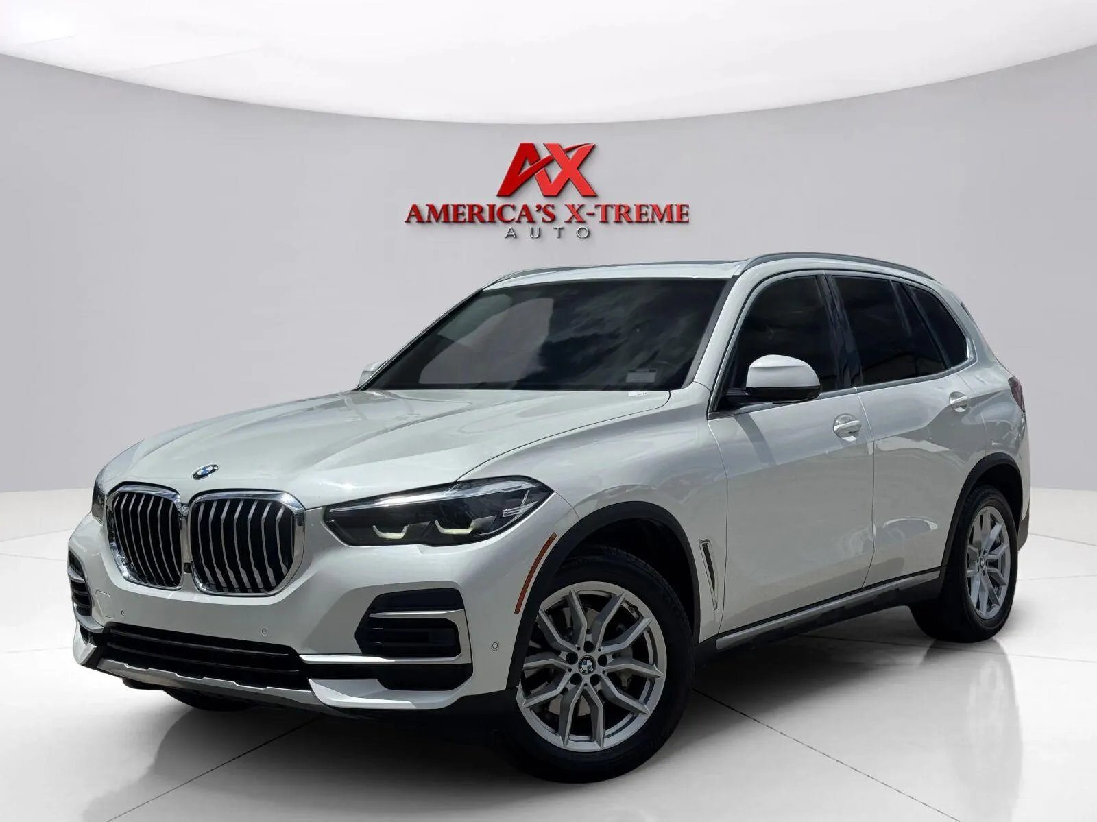 White 2022 BMW X5 xDrive40i for sale in Houston, TX