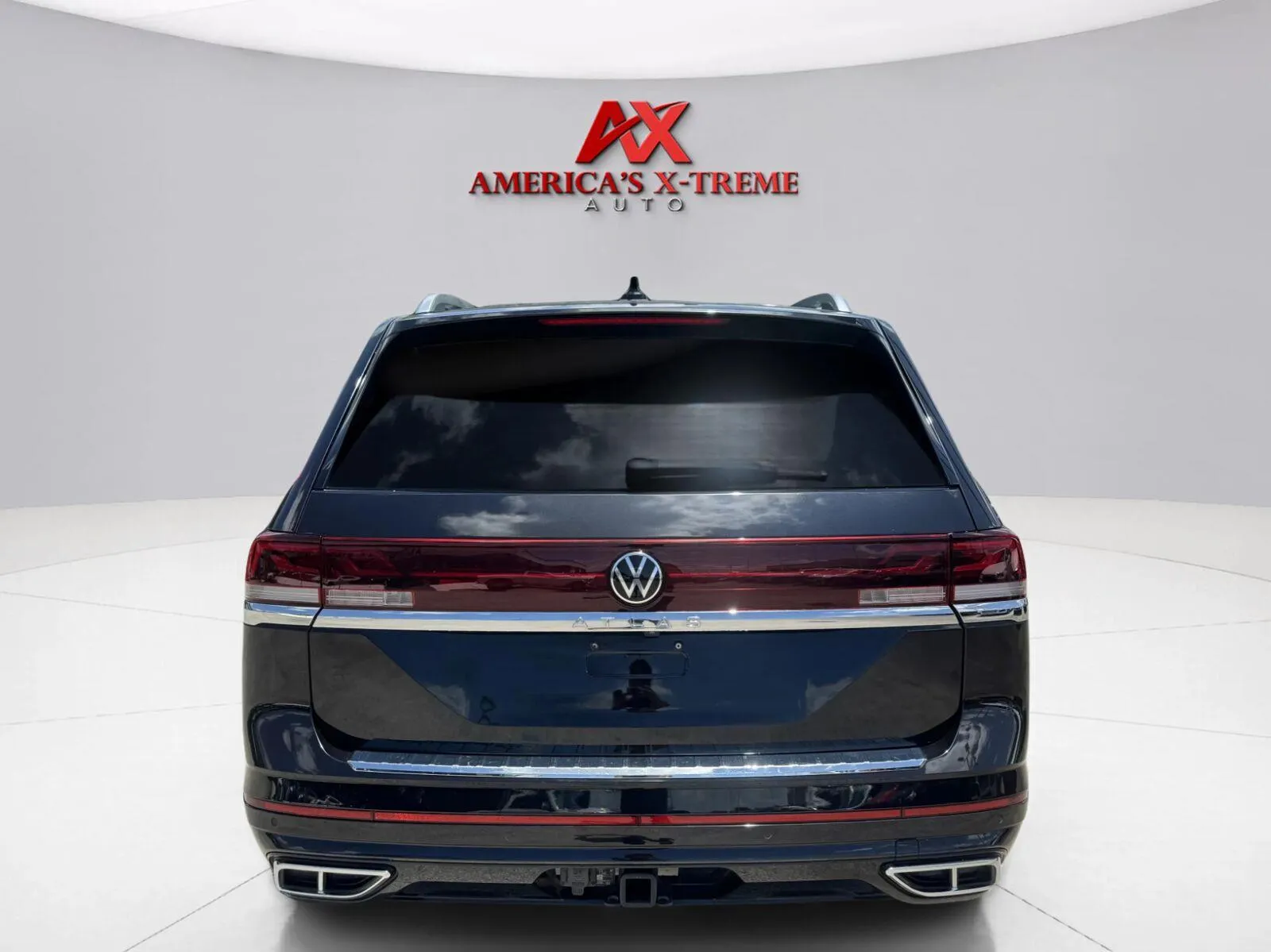 More photos of 2024 Volkswagen Atlas 2.0T SEL Premium R-Line at America's Xtreme Auto, TX