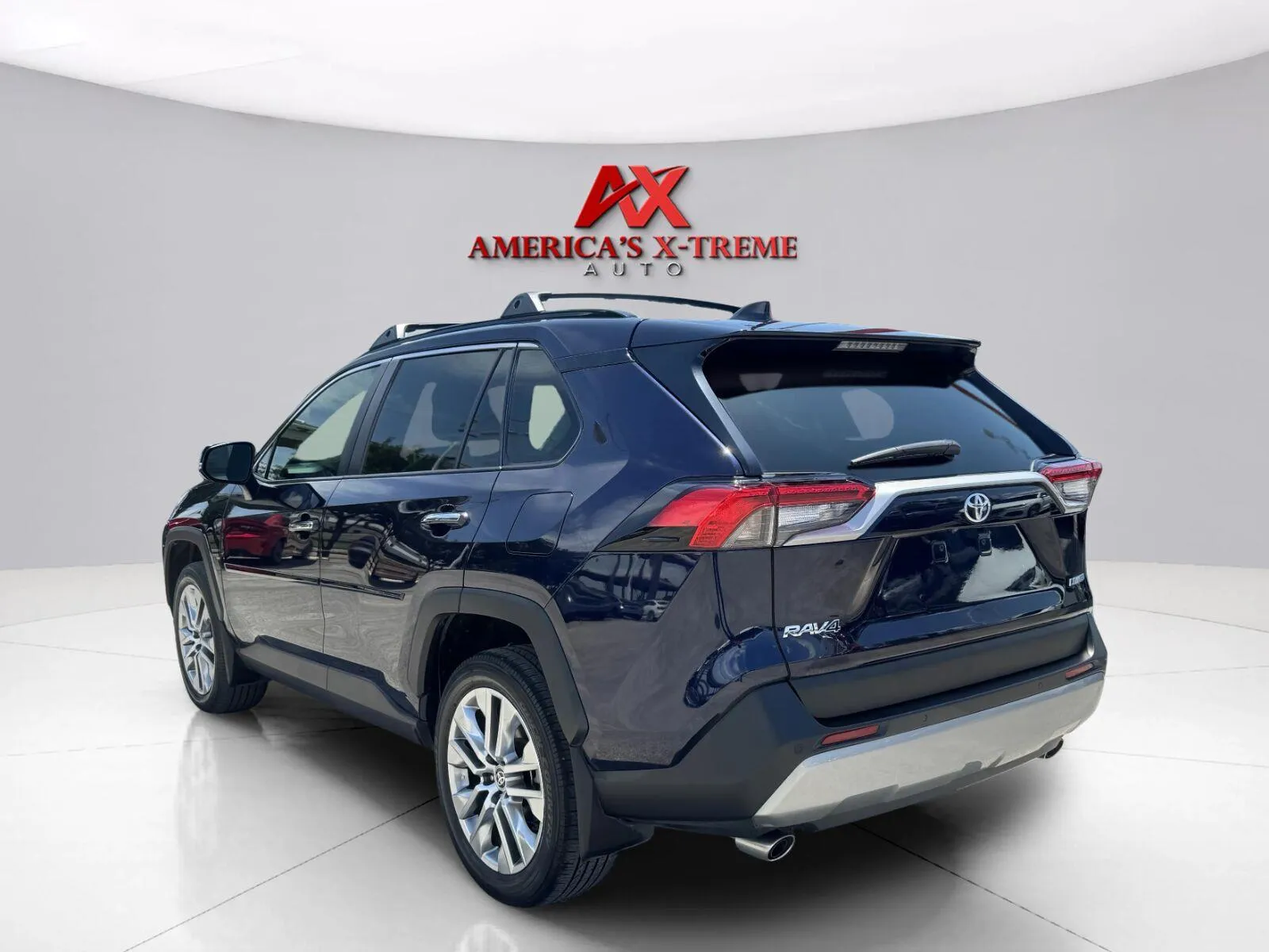 More photos of 2022 Toyota RAV4 Limited at America's Xtreme Auto, TX