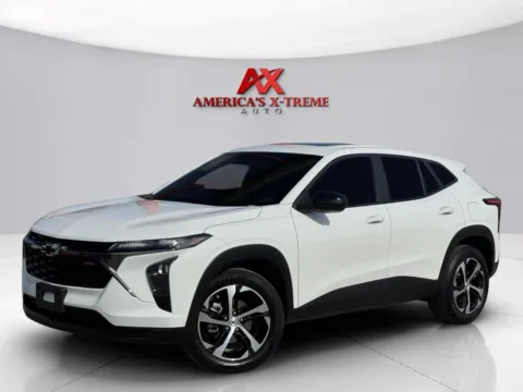White 2025 Chevrolet Trax 1RS for sale in Houston, TX