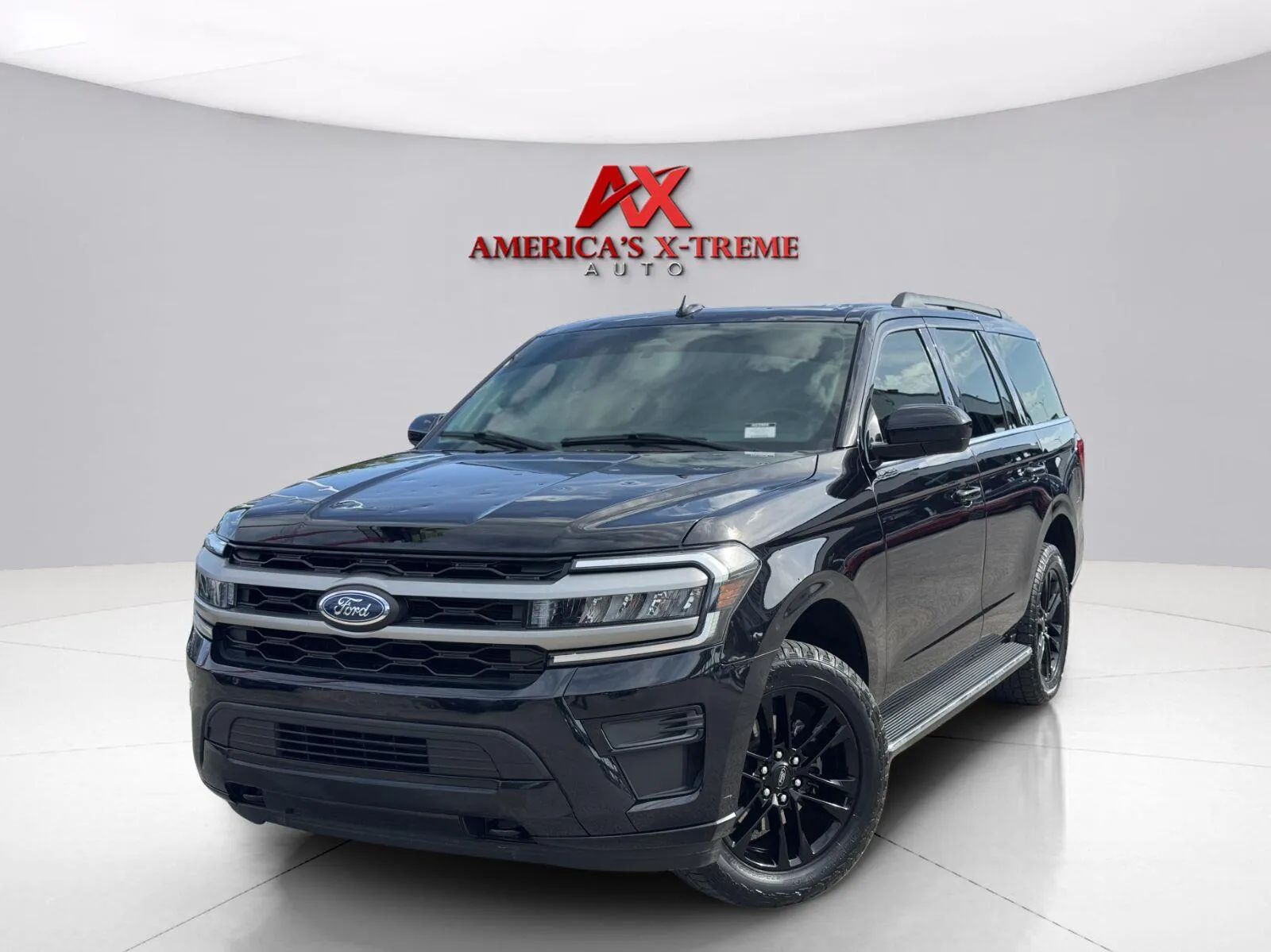 Black 2023 Ford Expedition XLT for sale in Houston, TX