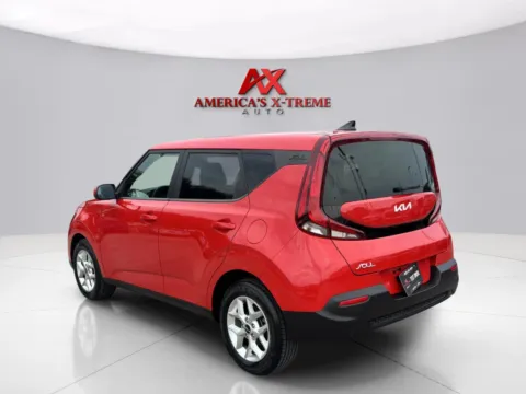More photos of 2022 Kia Soul LX at America's Xtreme Auto, TX