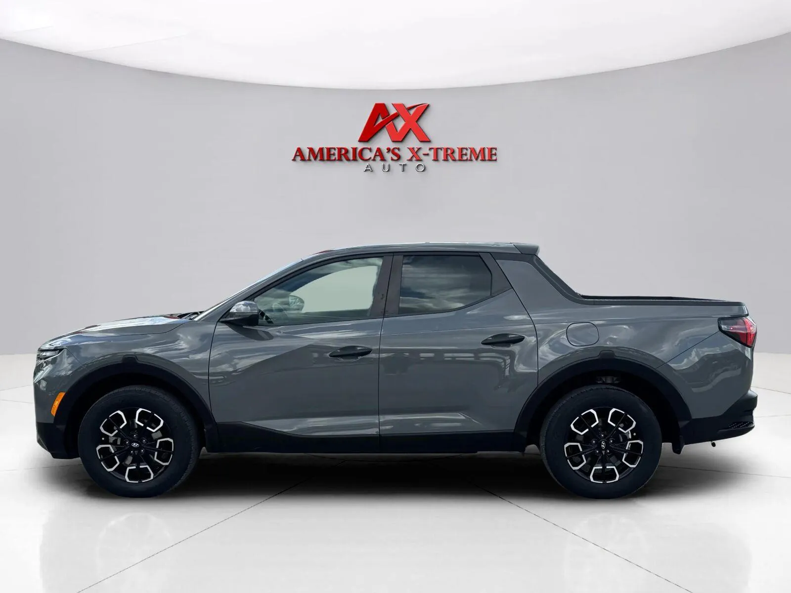 Photos of 2023 Hyundai Santa Cruz SEL for sale in Houston, TX at America's Xtreme Auto