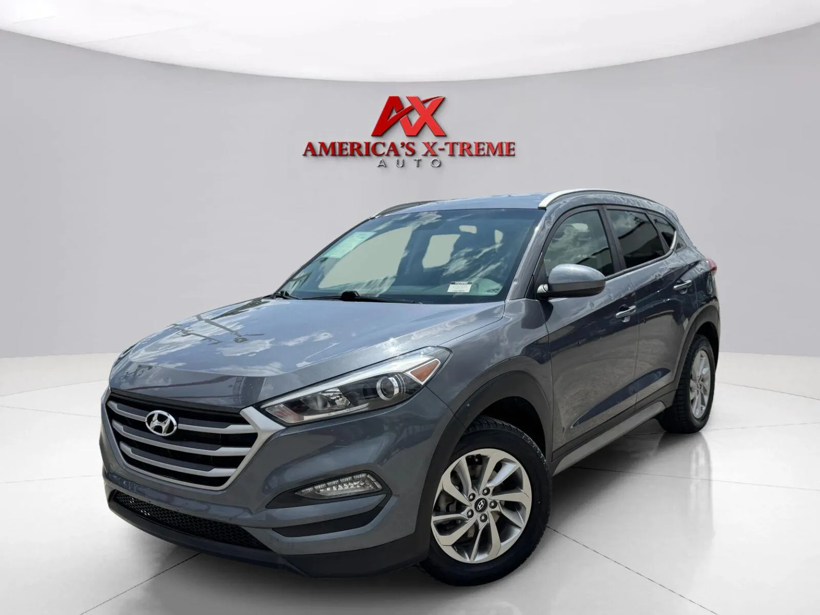 Gray 2018 Hyundai Tucson SEL for sale in Houston, TX