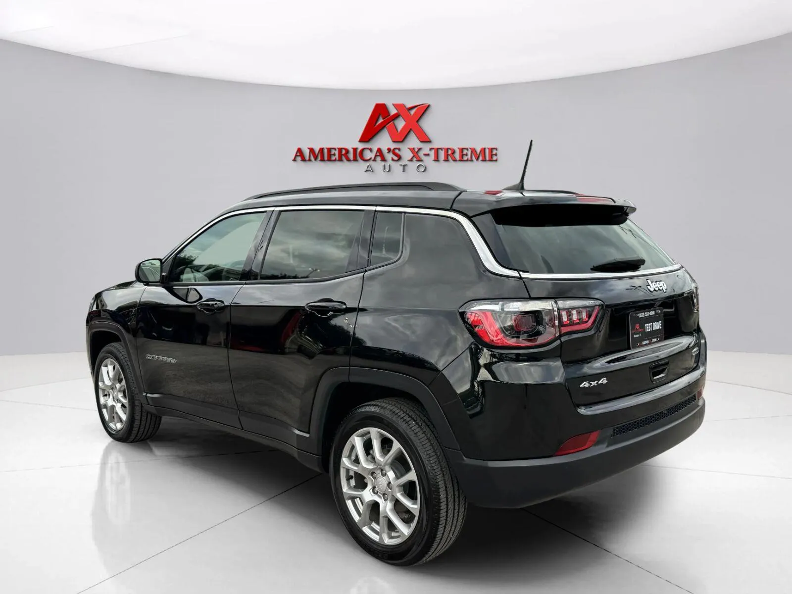 More photos of 2024 Jeep Compass Latitude Lux at America's Xtreme Auto, TX