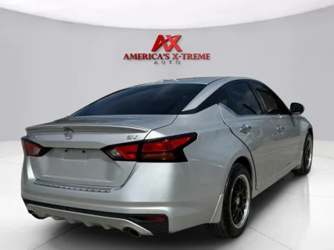 More photos of 2019 Nissan Altima 2.5 SV at America's Xtreme Auto, TX