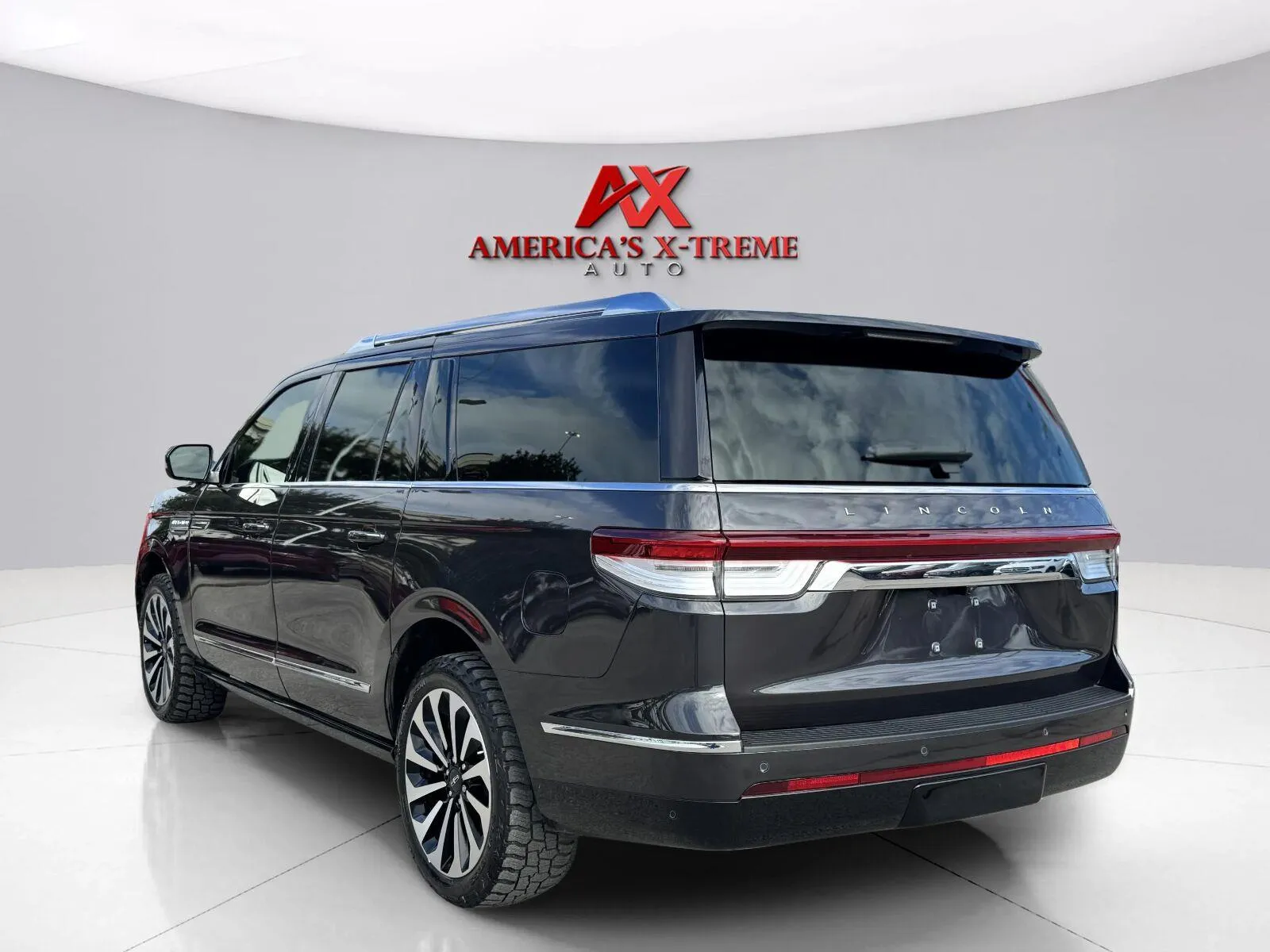Another view of 2024 Lincoln Navigator L Reserve for sale in Houston, TX at America's Xtreme Auto