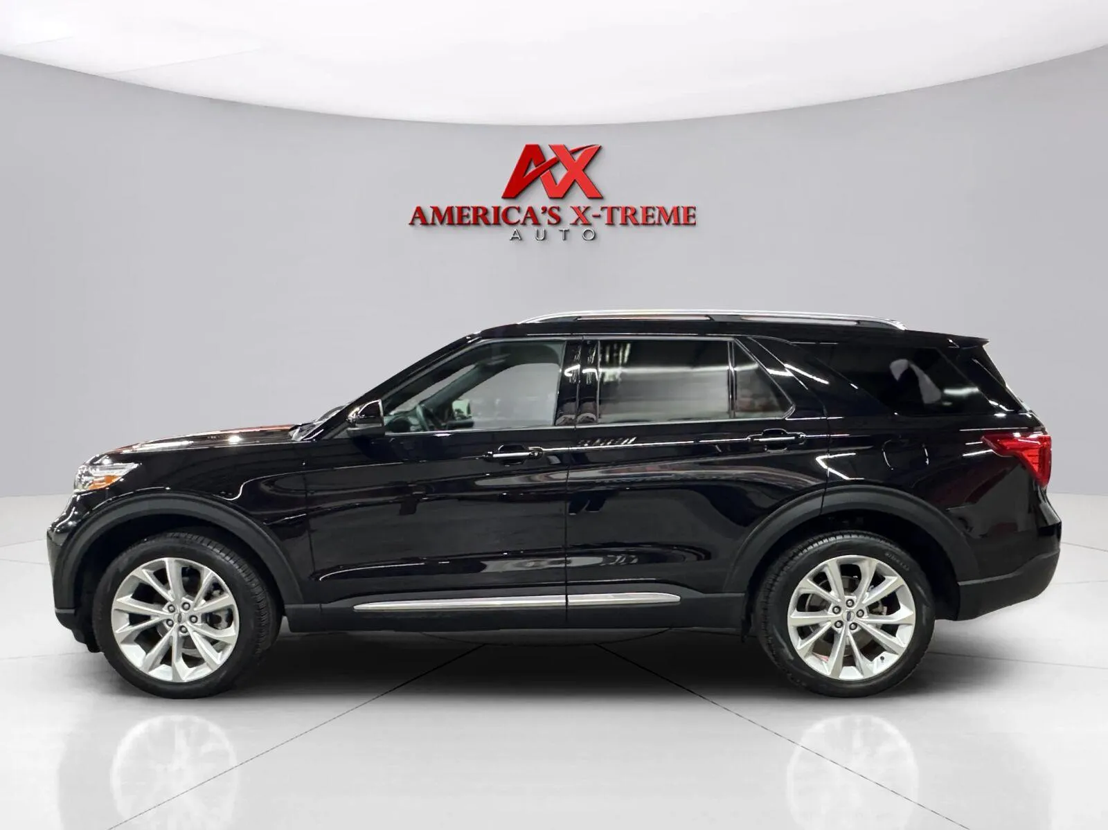 More photos of 2024 Ford Explorer Platinum at AX Auto Inc., GA