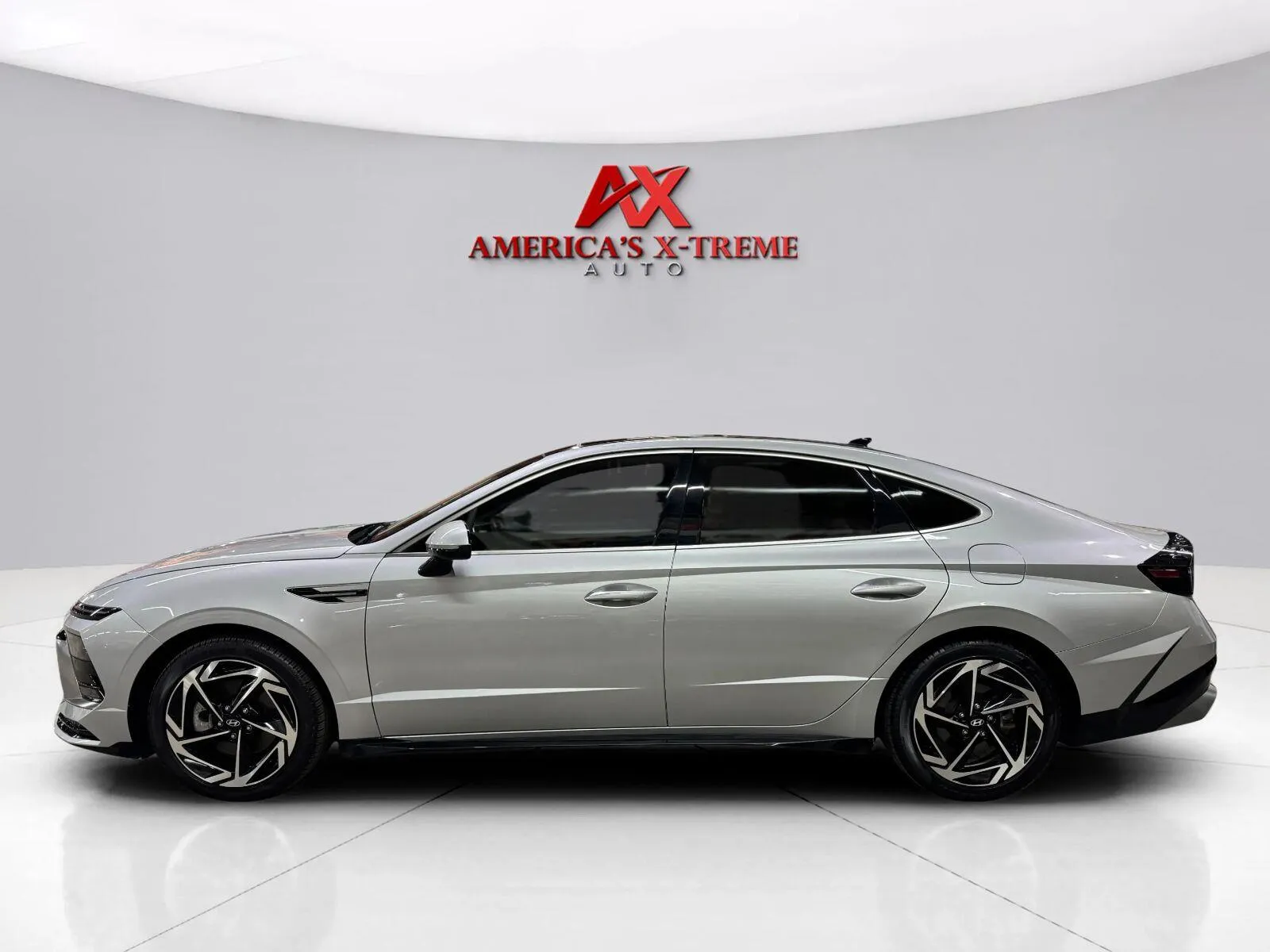 More photos of 2024 Hyundai Sonata SEL at AX Auto Inc., GA