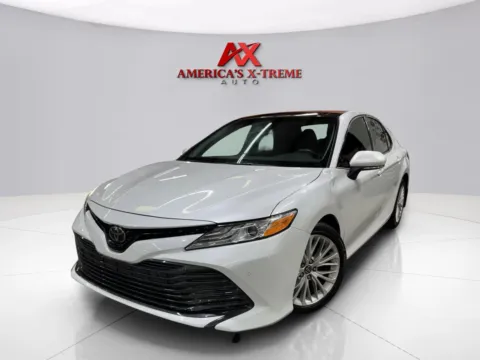 White 2018 Toyota Camry XLE for sale in Atlanta, GA