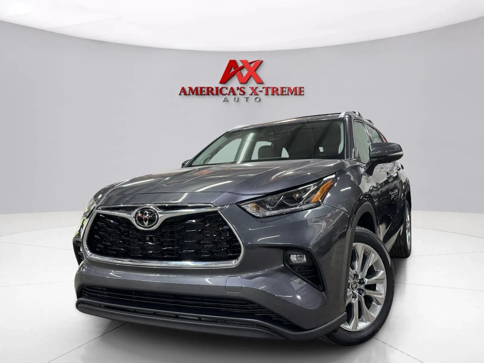 Gray 2023 Toyota Highlander Limited for sale in Atlanta, GA