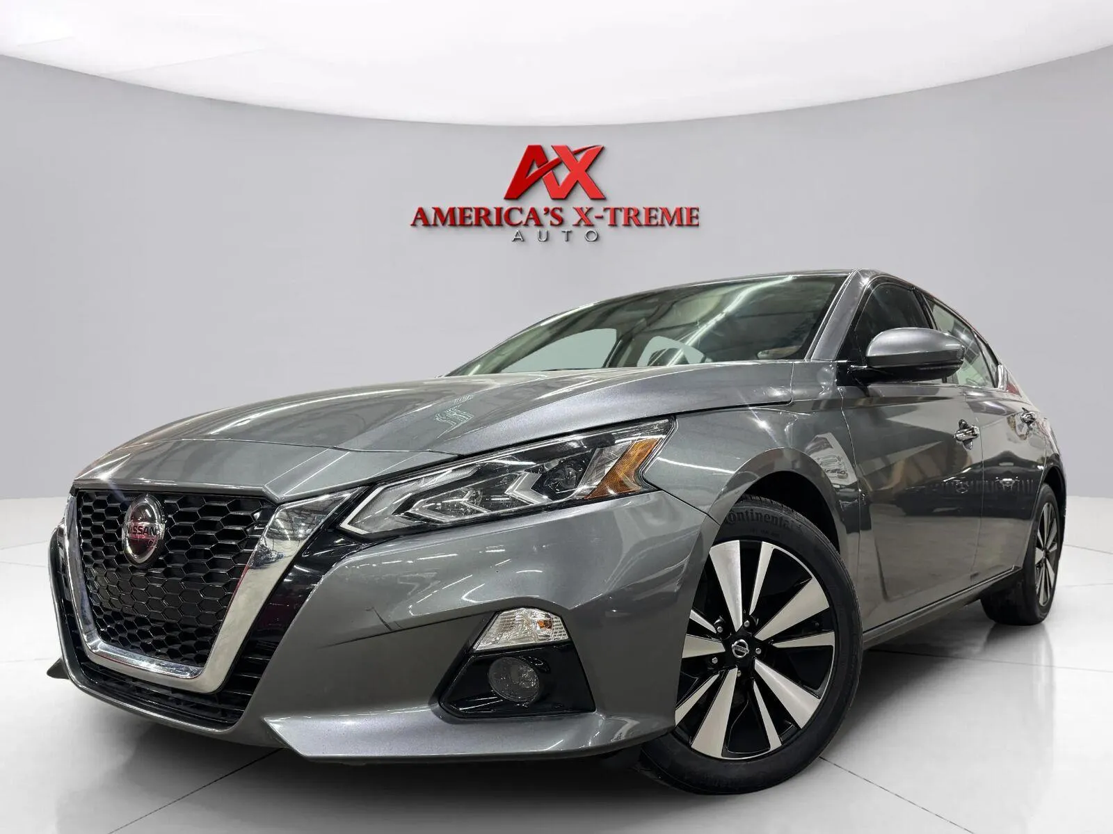 Gray 2019 Nissan Altima 2.5 SV for sale in Atlanta, GA