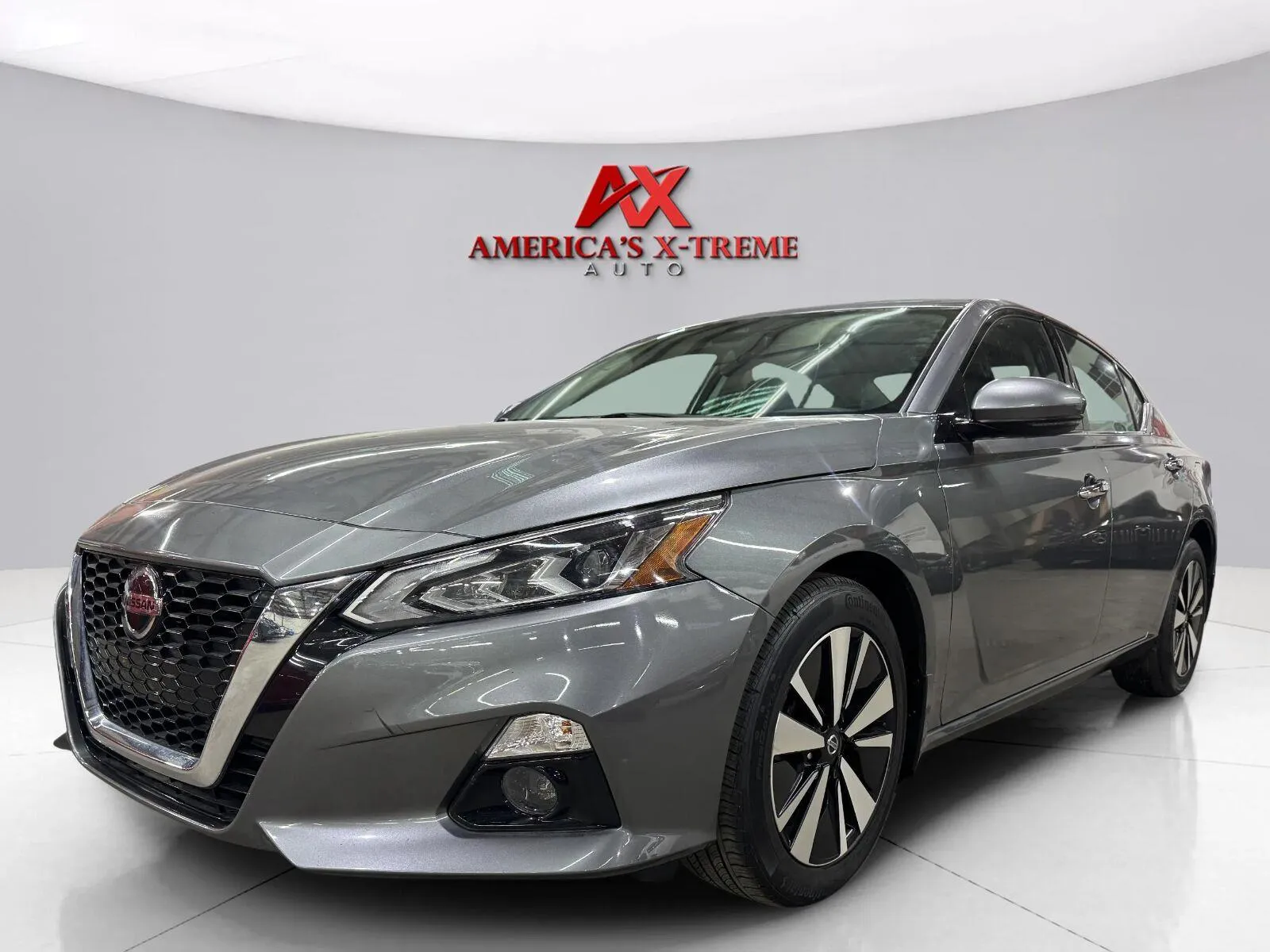 Photos of 2019 Nissan Altima 2.5 SV for sale in Atlanta, GA at AX Auto Inc.