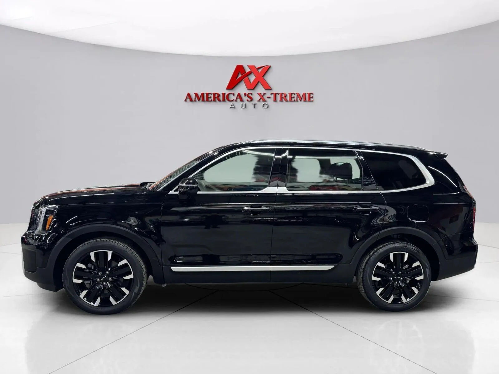 More photos of 2024 Kia Telluride SX at AX Auto Inc., GA