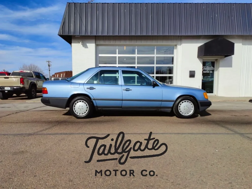 Used 1989 Mercedes-Benz 300 Series 300E 4D Sedan for sale in