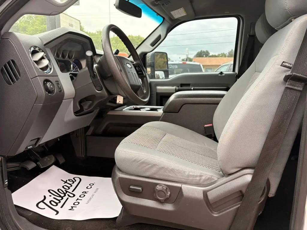 Ford F-250 photo 16