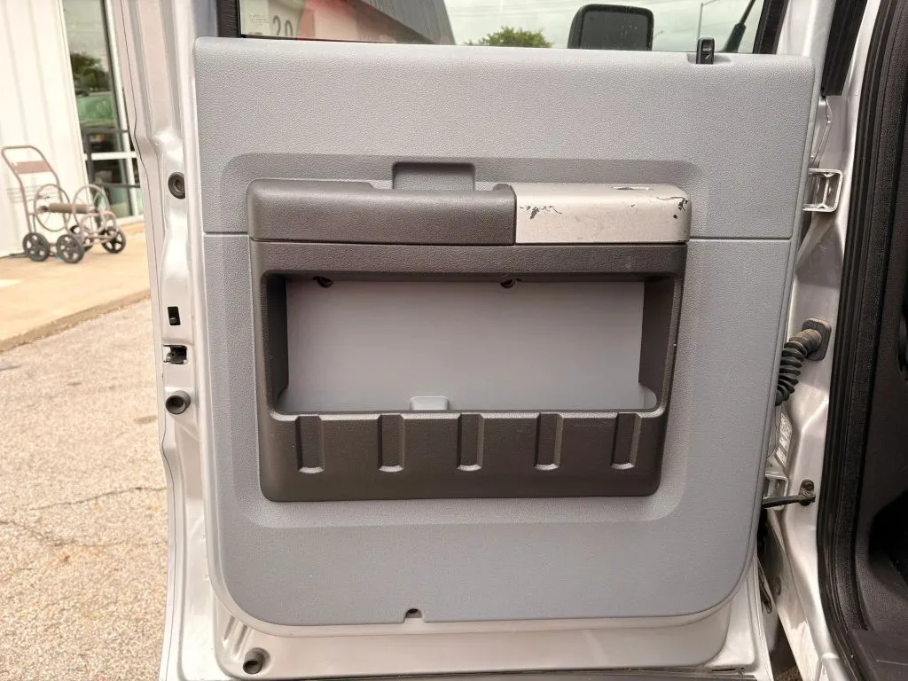 Ford F-250 photo 13