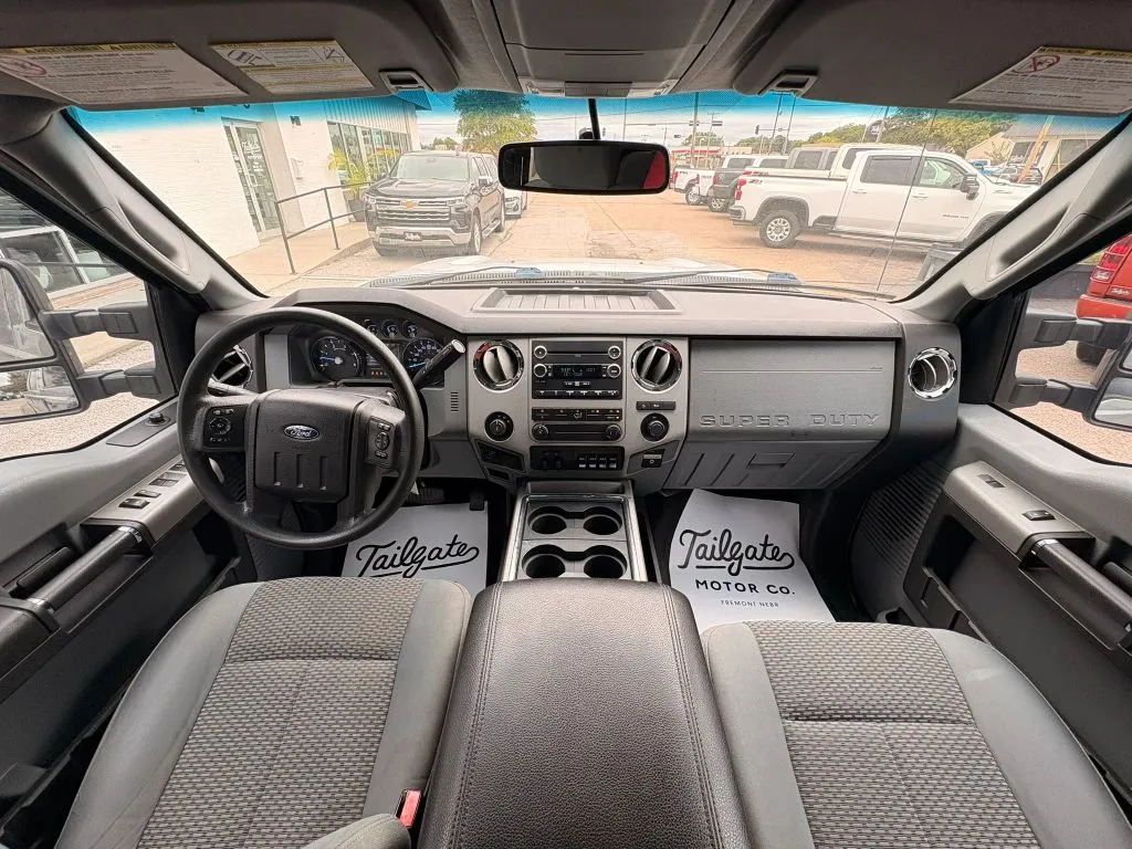 Ford F-250 photo 17