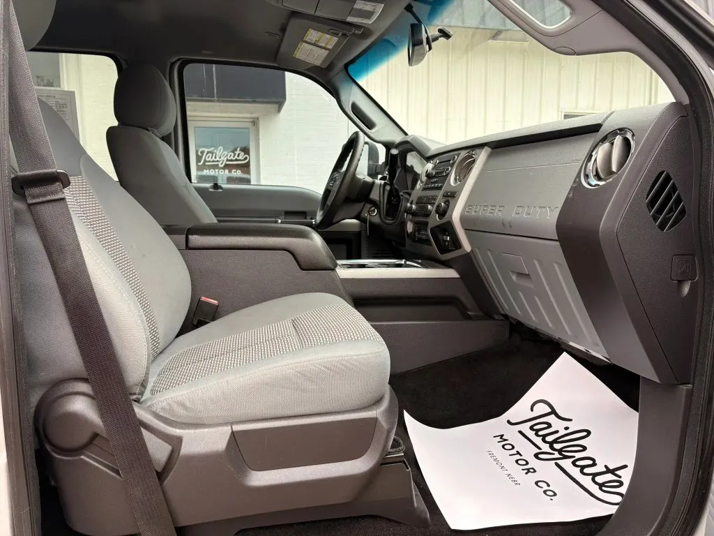 Ford F-250 photo 12