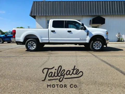 White 2022 Ford F250 Super Duty Crew Cab XLT Pickup 4D 6 3/4 ft for sale in Fremont, NE