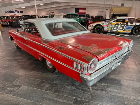 More photos of 1963 Ford Galaxy at Tailgate Motor Co. (Fremont North), NE