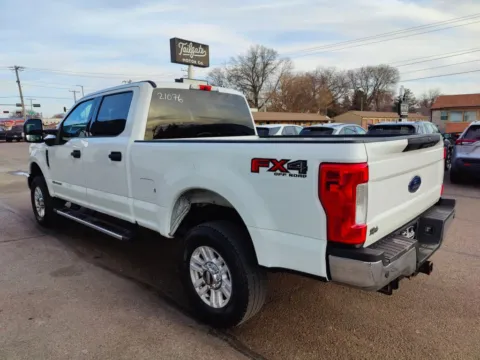 More photos of 2019 Ford F250 Super Duty Crew Cab XLT Pickup 4D 6 3/4 ft at Tailgate Motor Co. (Fremont North), NE