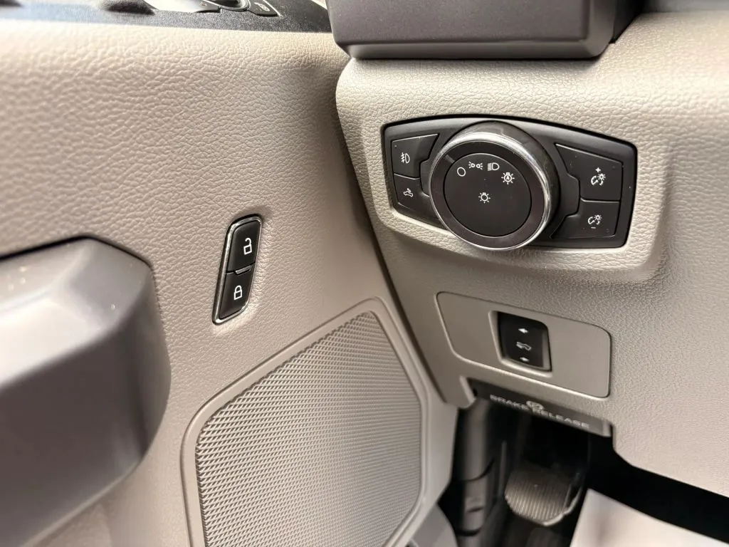 2019 Ford F-250 Super Duty XLT - Photo 25