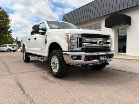 Photos of 2019 Ford F250 Super Duty Crew Cab XLT Pickup 4D 6 3/4 ft for sale in Fremont, NE at Tailgate Motor Co. (Fremont North)