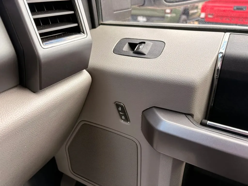2019 Ford F-250 Super Duty XLT - Photo 24