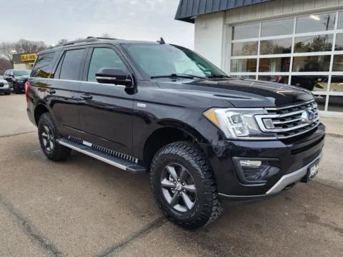 Photos of 2020 Ford Expedition XLT Sport Utility 4D for sale in Fremont, NE at Tailgate Motor Co. (Fremont North)