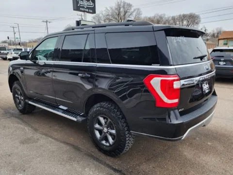 More photos of 2020 Ford Expedition XLT Sport Utility 4D at Tailgate Motor Co. (Fremont North), NE