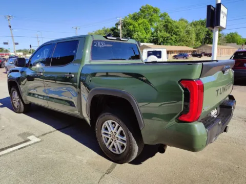 More photos of 2022 Toyota Tundra CrewMax SR5 Pickup 4D 5 1/2 ft at Tailgate Motor Co. (Fremont North), NE