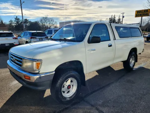 More photos of 1993 Toyota T100 Regular Cab Long Bed at Tailgate Motor Co. (Fremont North), NE
