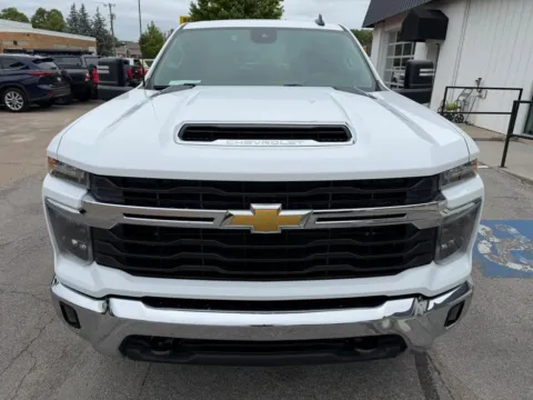 Another view of 2024 Chevrolet Silverado 2500 HD Crew Cab LT Pickup 4D 6 1/2 ft for sale in Fremont, NE at Tailgate Motor Co. (Fremont North)