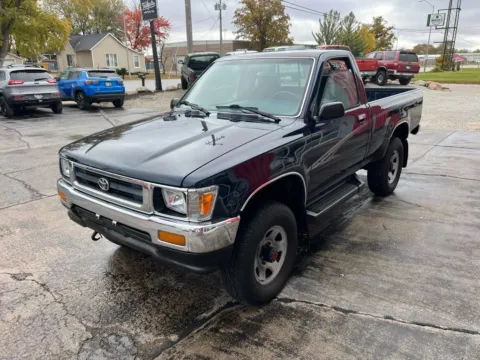 More photos of 1994 Toyota Regular Cab DX Short Bed at Tailgate Motor Co. (Fremont North), NE